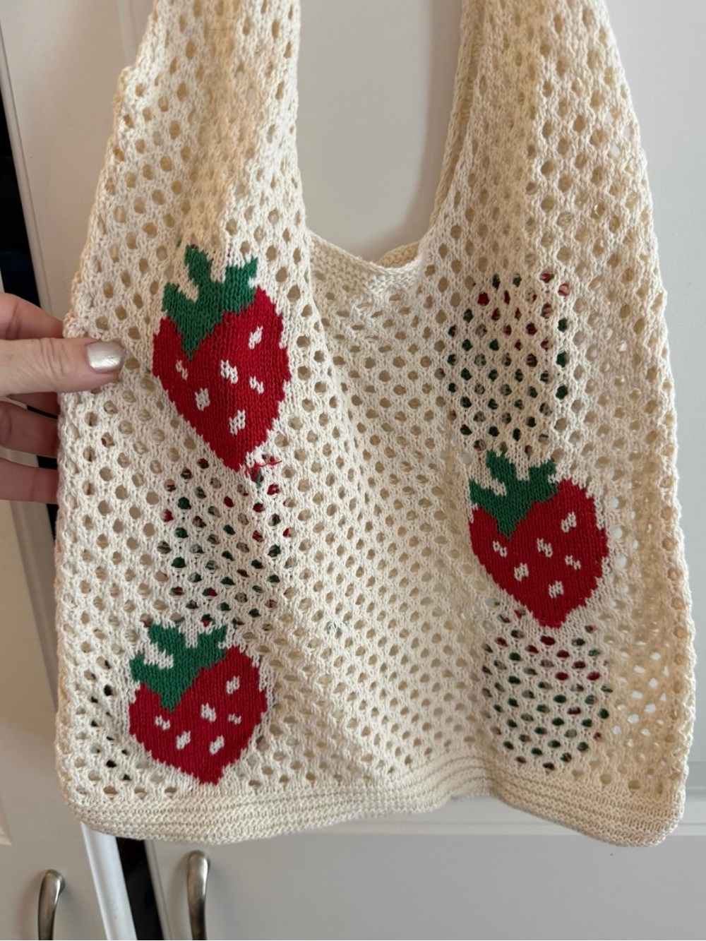 Crochet women’s strawberry handbag beach bag travel bag